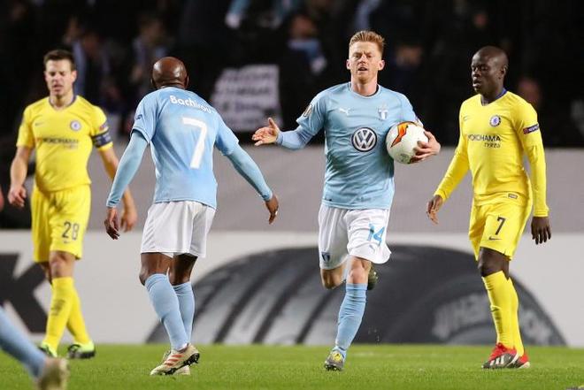 了自己在关 了自己在关