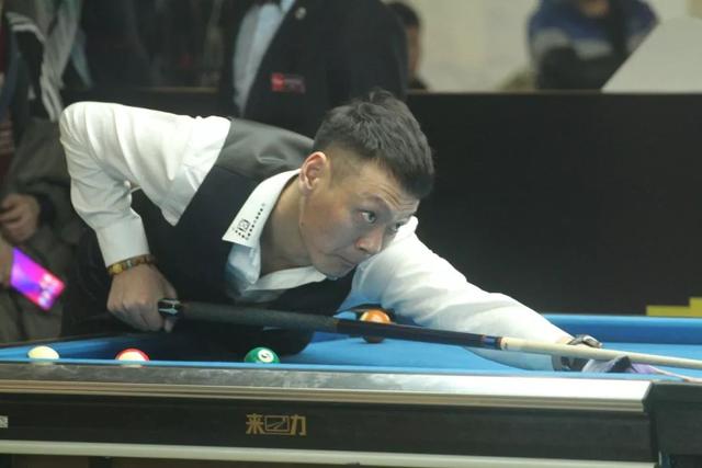 经验丰富的 经验丰富的