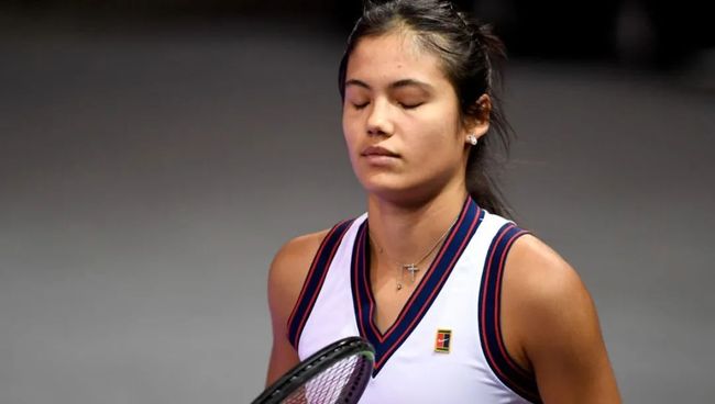 朱俊龙在防 朱俊龙在防